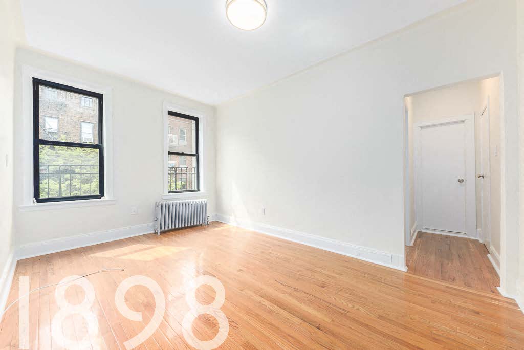 Living Room/Bedroom  3
